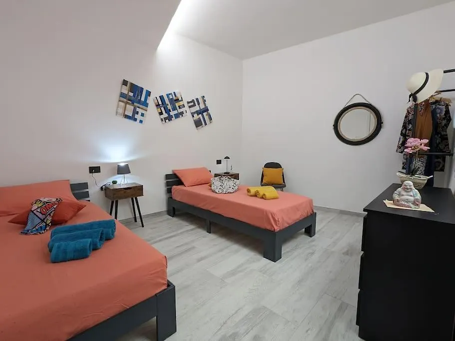 Santeria Modern Loft Appartement Tortolì 0*,